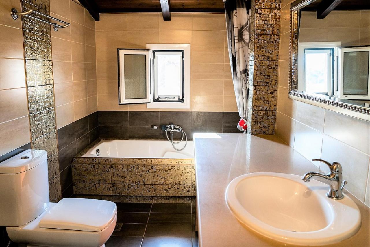 Liberis Loft Suite Argostoli  Bagian luar foto