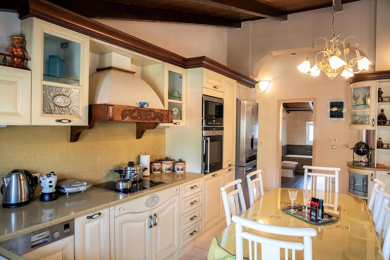 Liberis Loft Suite Argostoli  Bagian luar foto