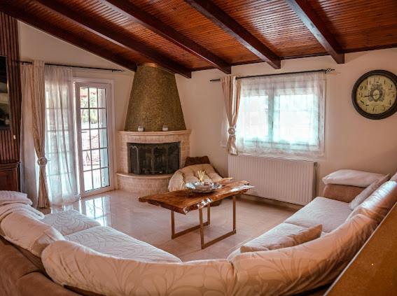 Liberis Loft Suite Argostoli  Bagian luar foto